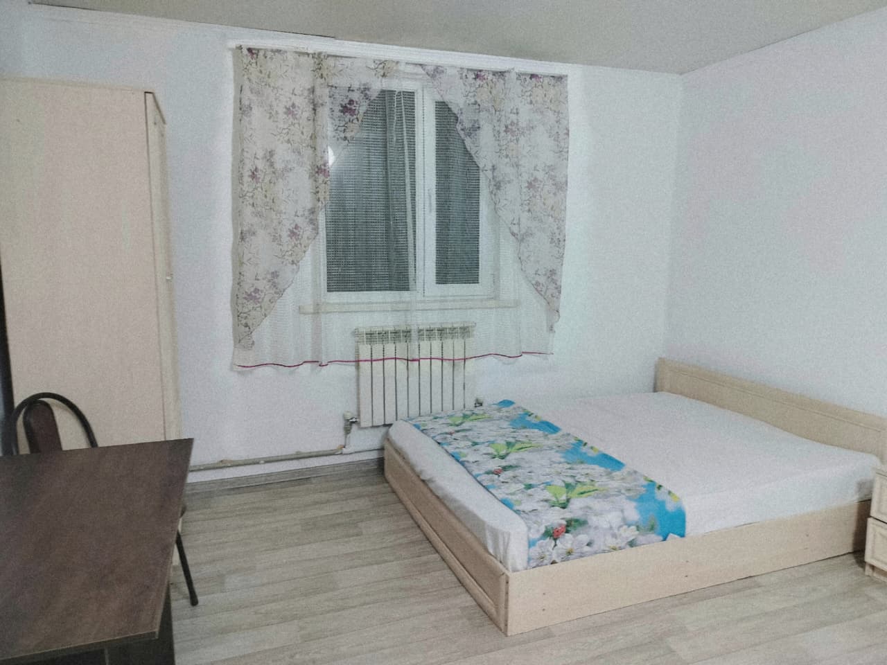 Комната с двуспальной кроватью
